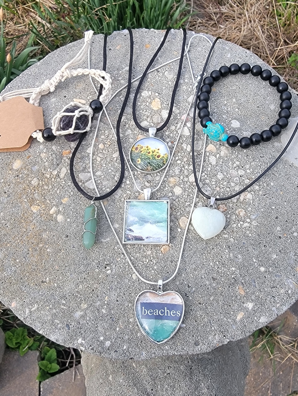 Handcrafted Set Of 7 Beach Heart Cabachon Pendant Necklace & Stone Jewelry